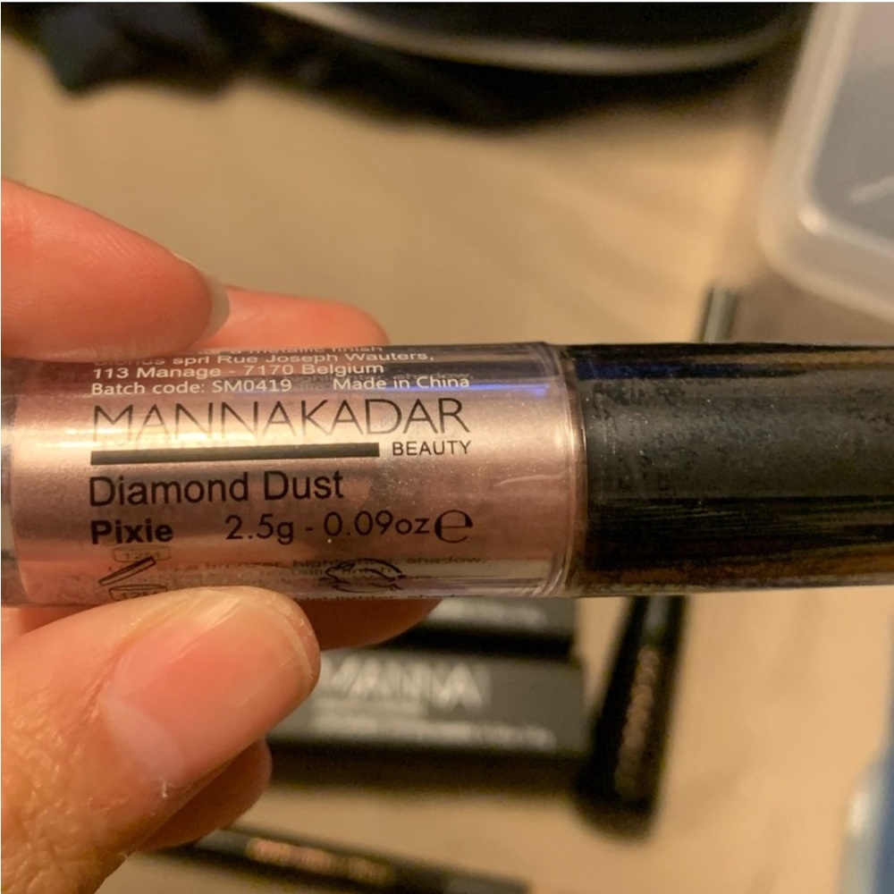2/$20 Manna Kadar Diamond Dust